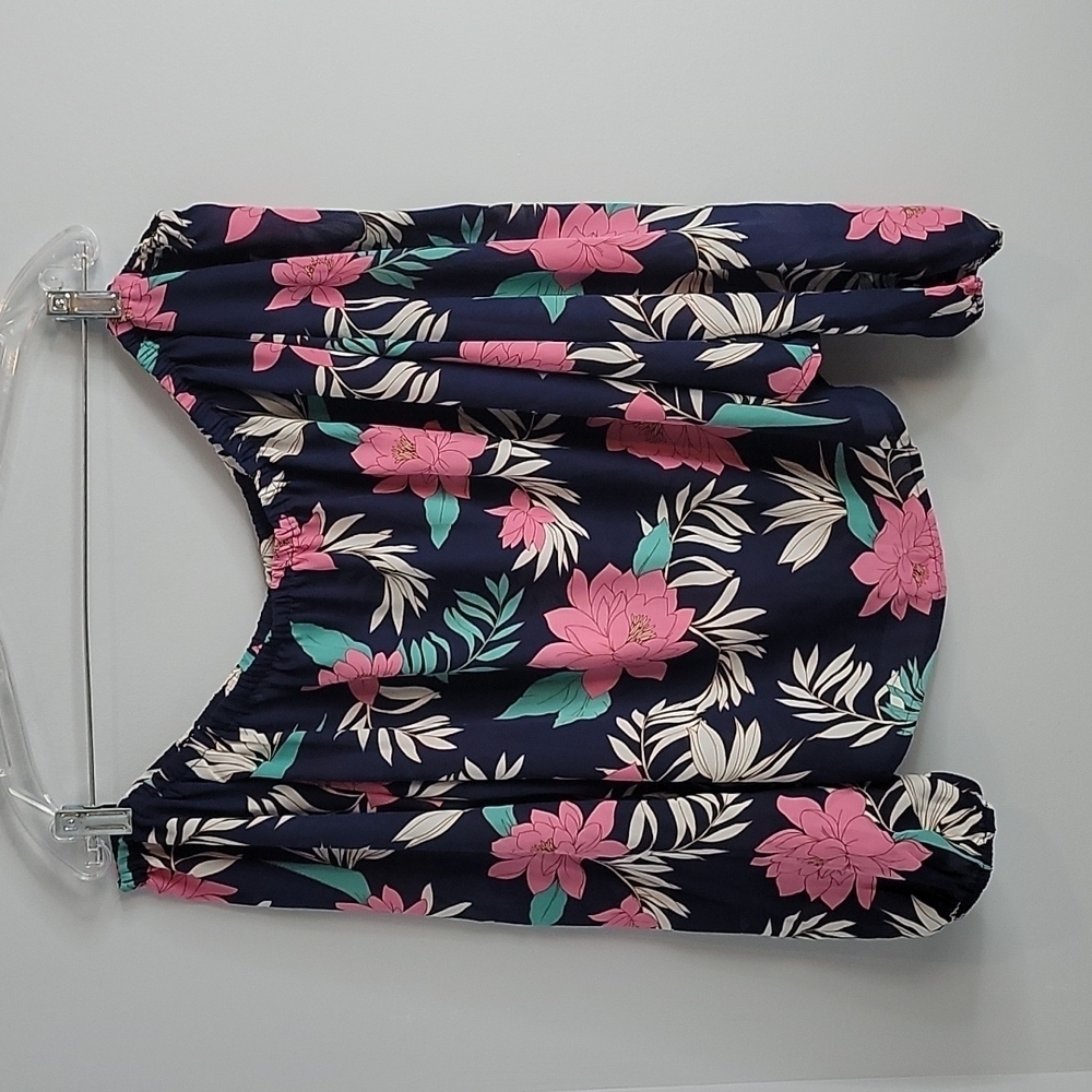 2x Off Shoulder Floral BLouse / spring summer